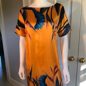 Herion satin stretch tropical dress